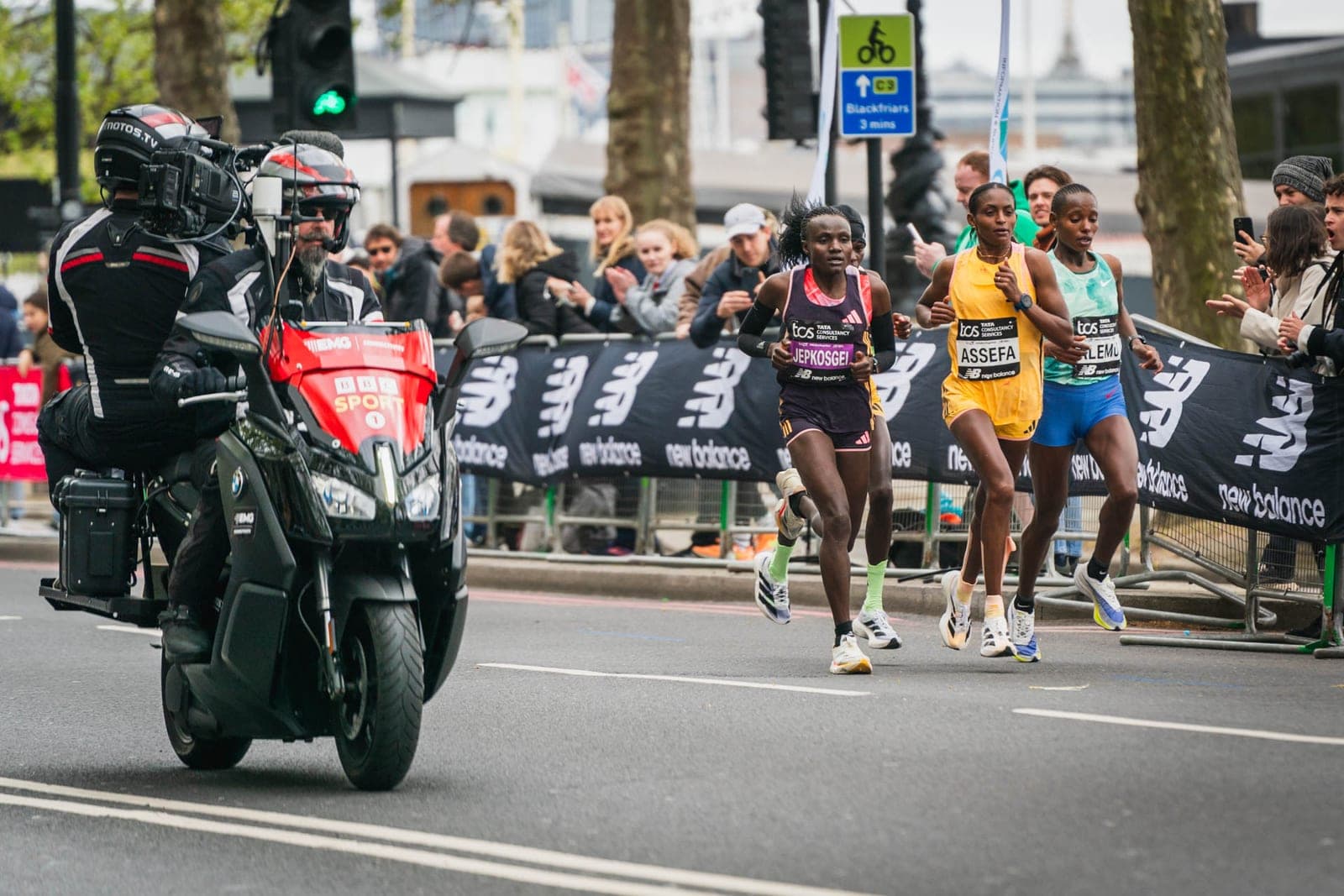 Tigst Assefa Sets Women-Only Marathon Record of 2:15:41 in London