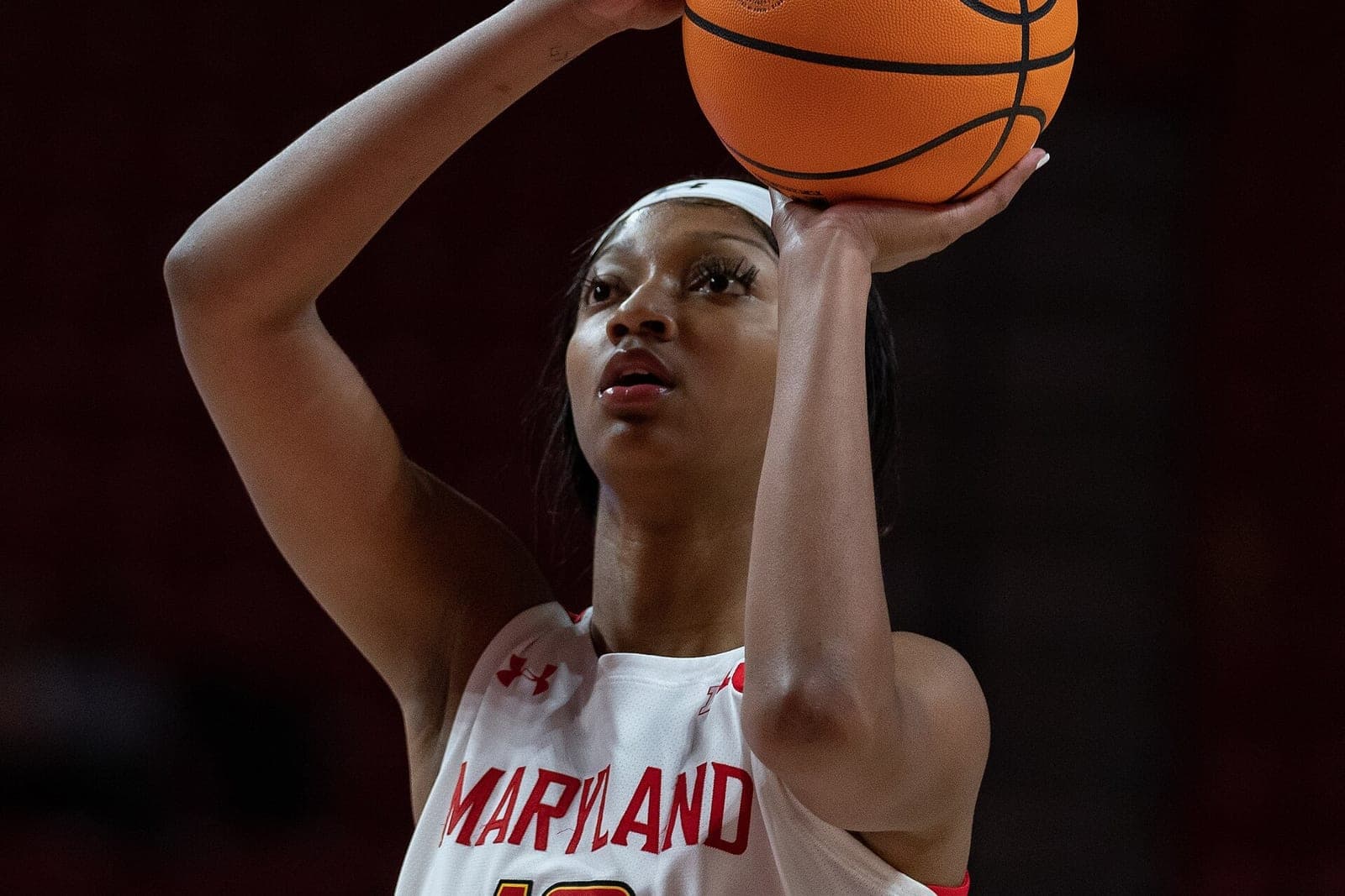 Reese Sets WNBA Single-Game Rebounding Record With 26