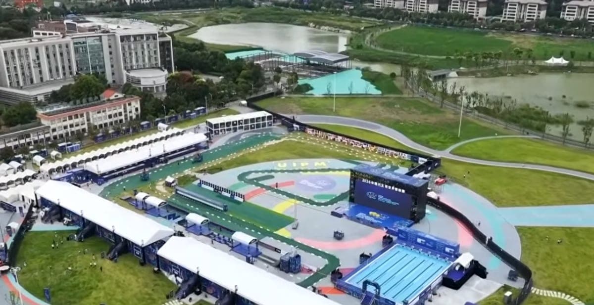Attia Sets Obstacle Course World Record in Final