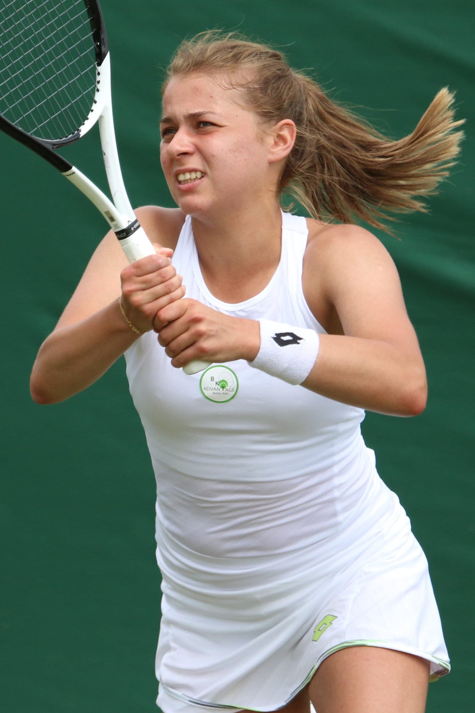 Chwalinska Reaches Roland Garros Semifinal as Qualifier
