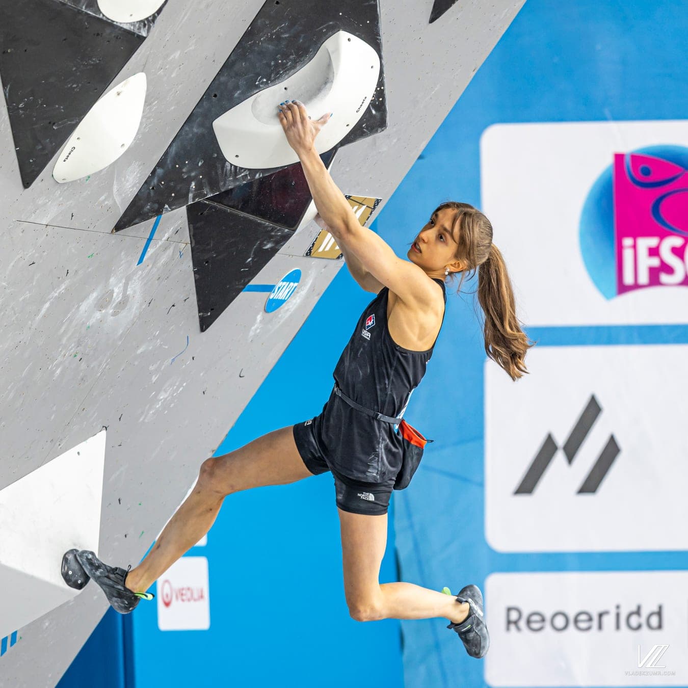 Annie Sanders Edges Janja Garnbret on Countback for Wujiang Lead Gold
