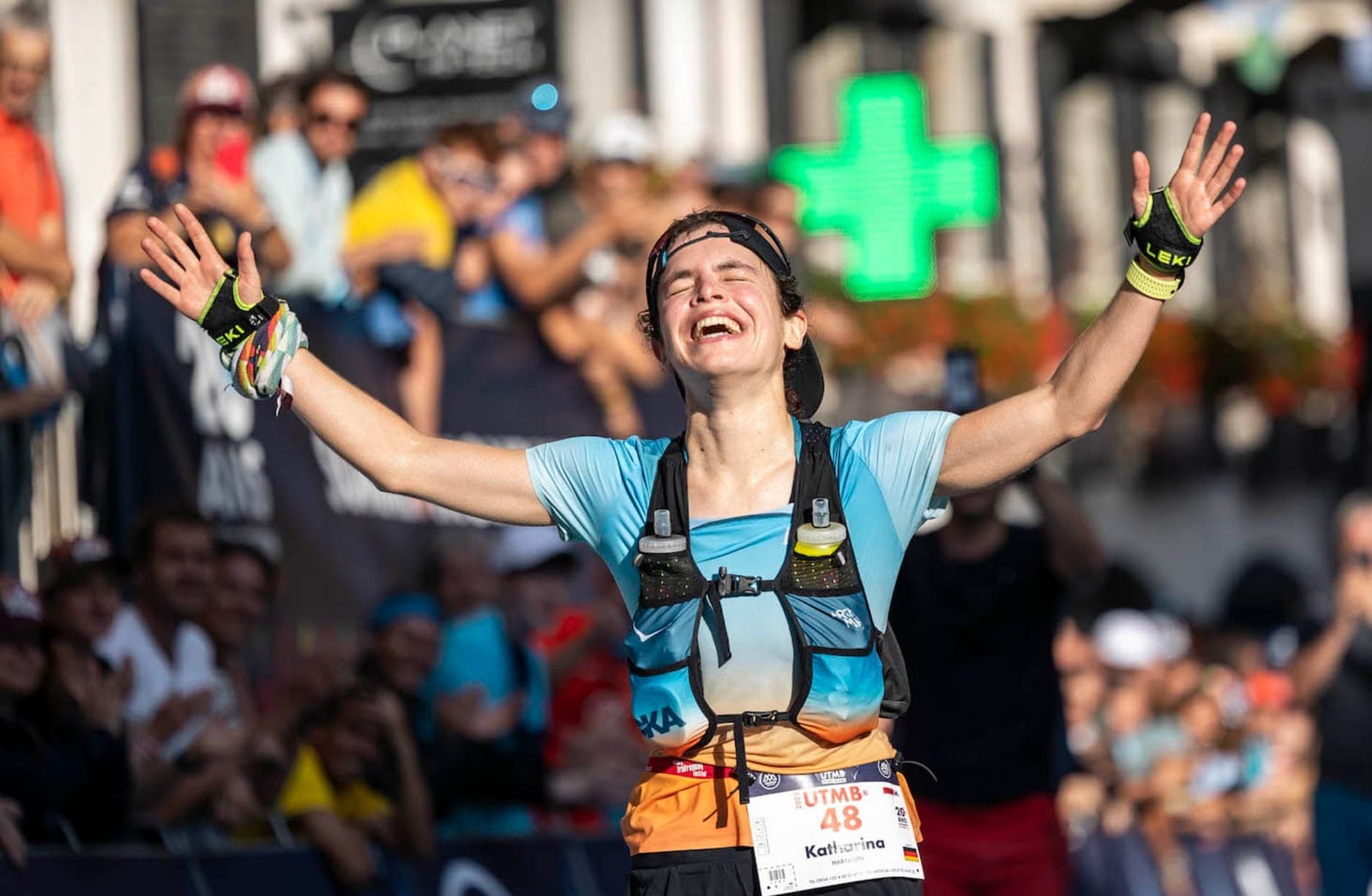 Hartmuth Sets Women's Bob Graham Round Record at 14:11:58