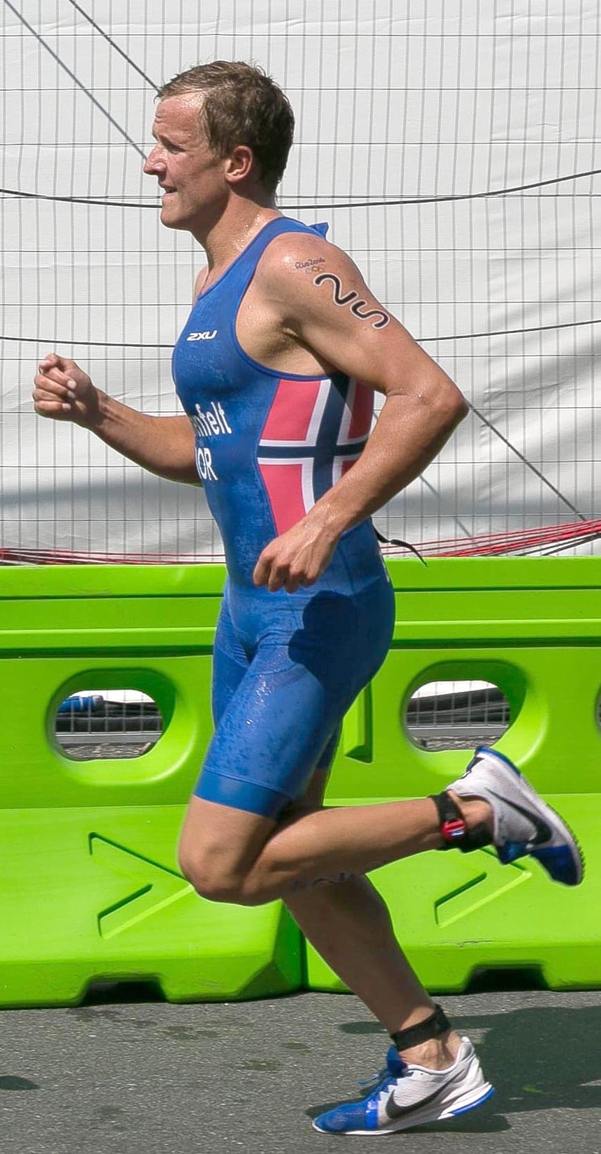Kristian Blummenfelt Claims WTCS World Title in Edmonton to Cap Olympic Year