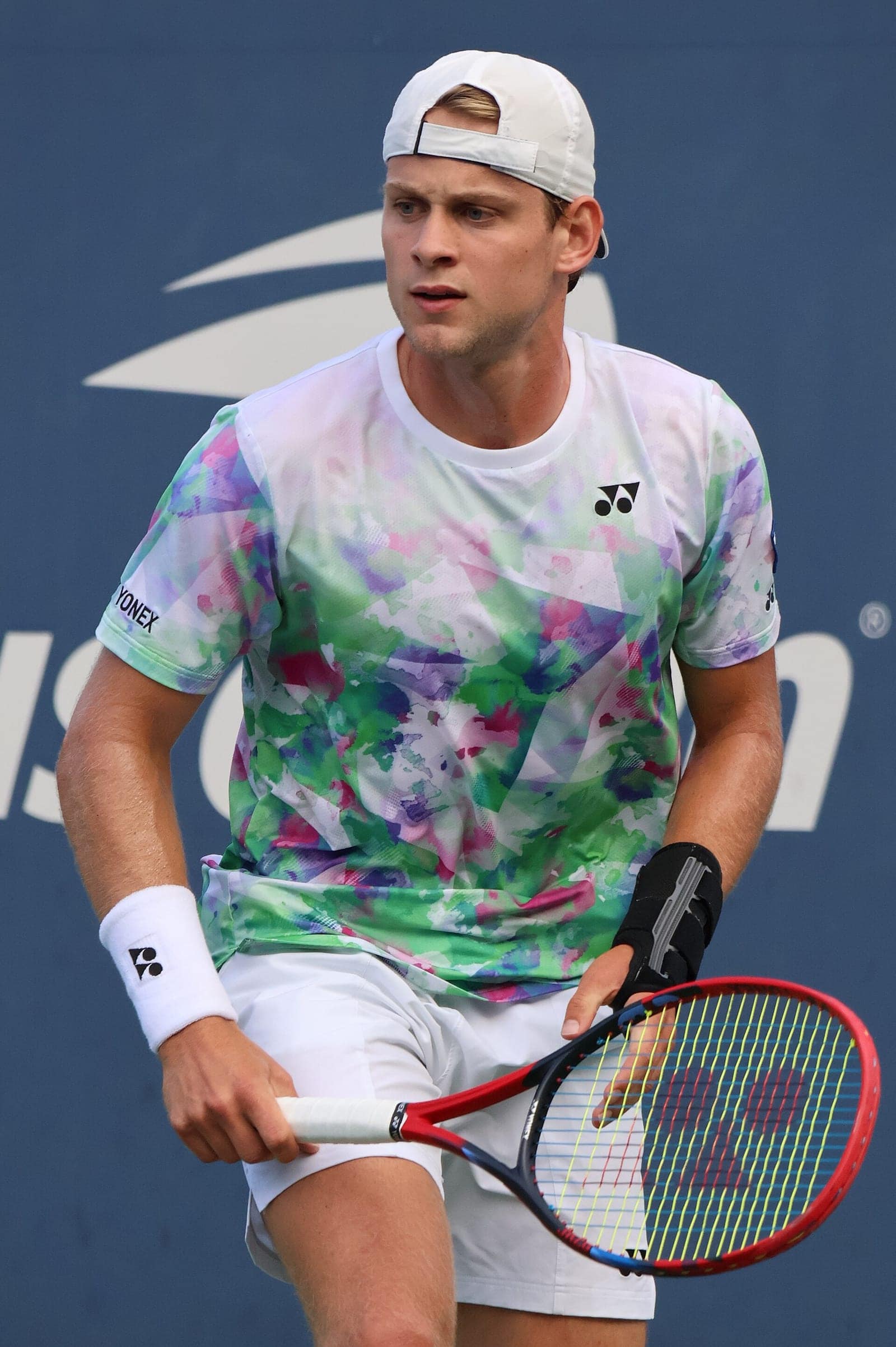 Zizou Bergs Claims First ATP Title in Rain-Delayed Eastbourne Final