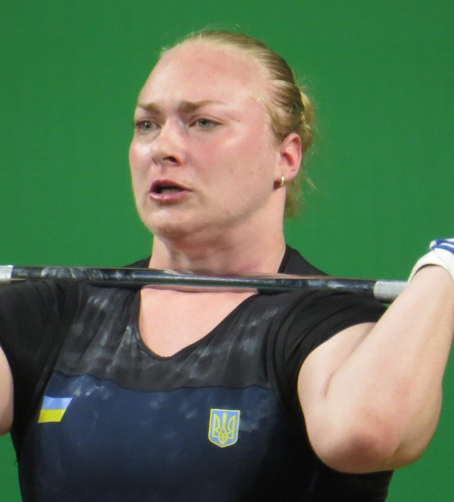 Hu Wenxun Lifts 288kg for a Triple Youth World Record at Junior Worlds