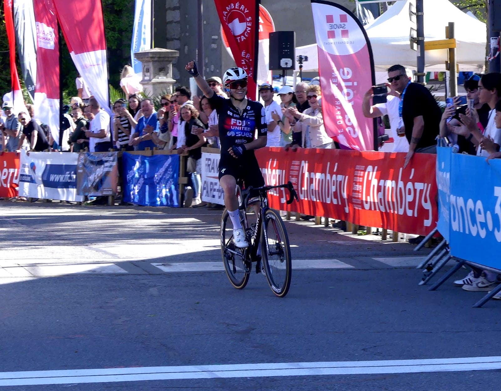 Célia Gery Takes Stage 7 in Salice Terme for a Debut Giro Victory
