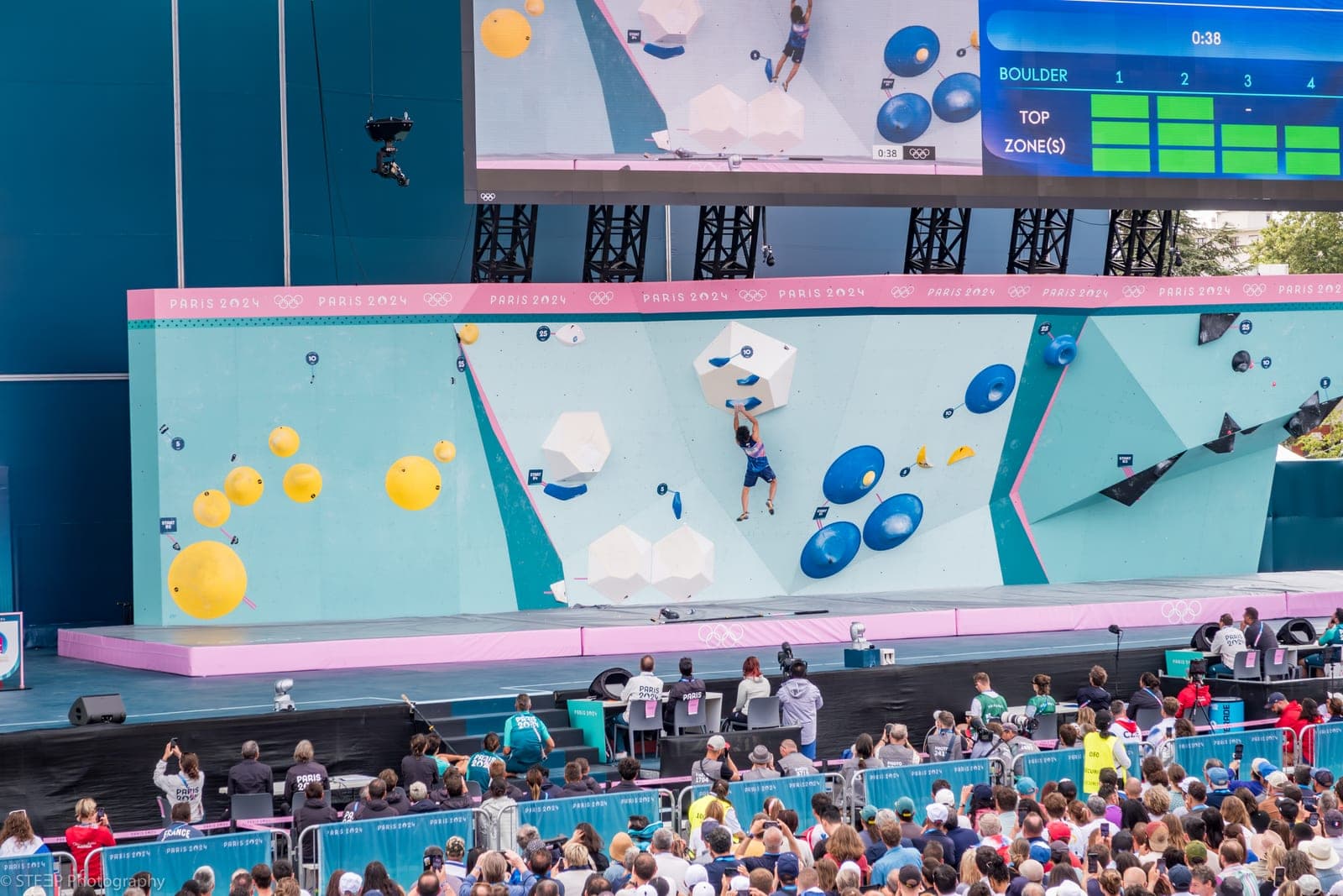 Anraku Sorato Defends Keqiao Boulder Title for Sixth Career Gold