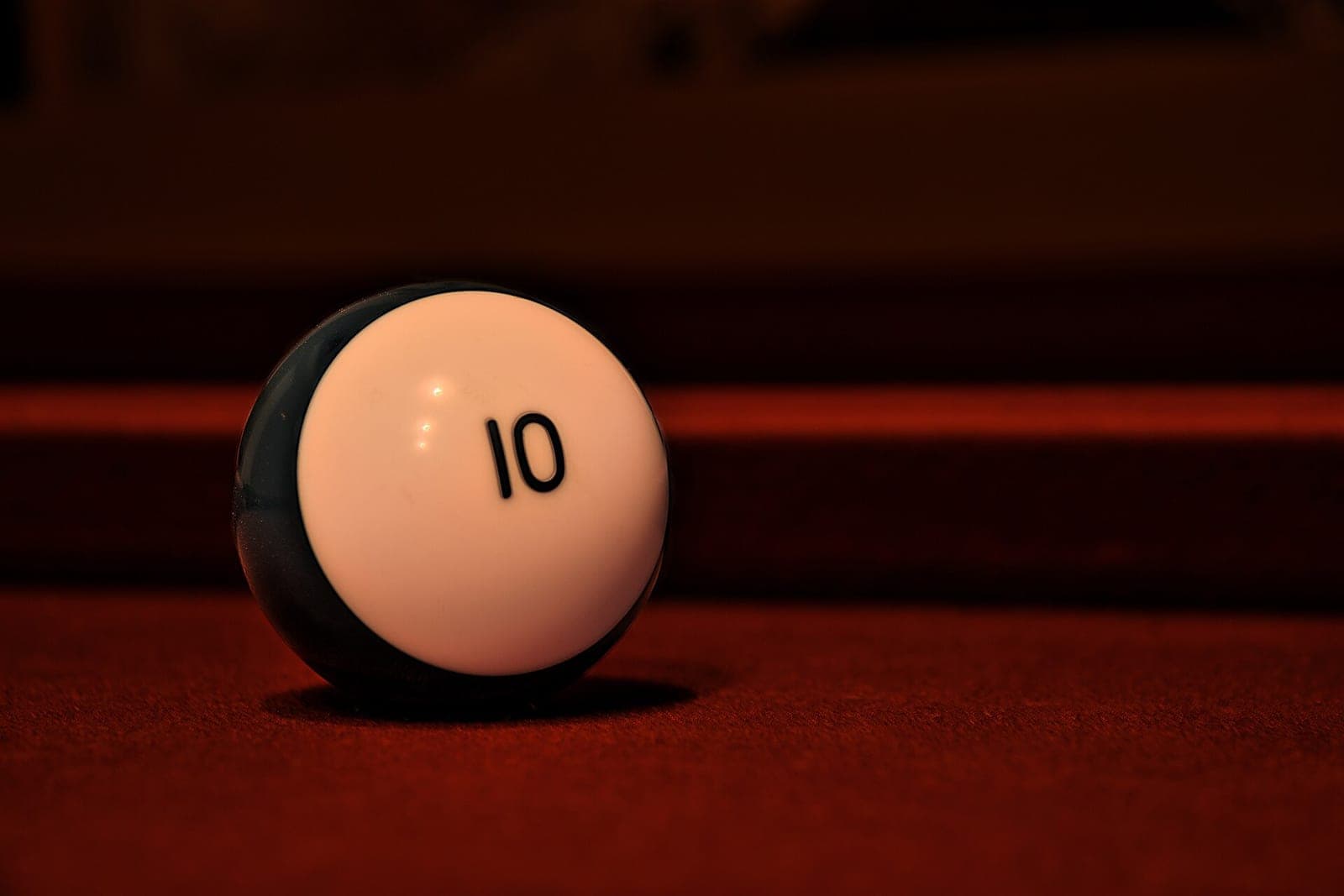 Szewczyk Wins Second 10-Ball World Crown Unbeaten